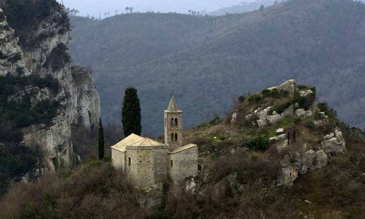 climbing in andonno